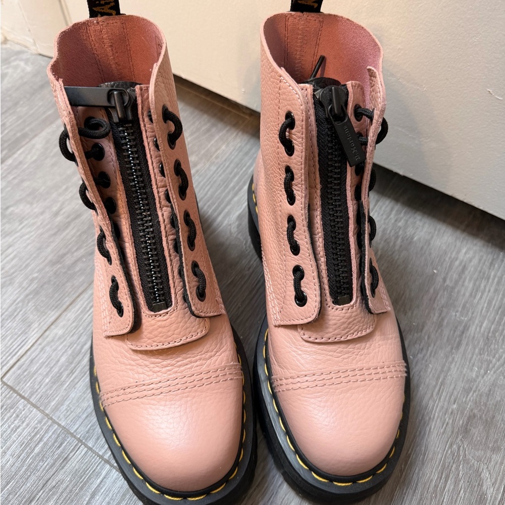 Dr martens pink 1460 size 9 - Picture 3 of 5